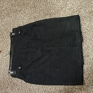 Mid length black/grey skirt
